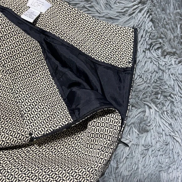 π₯°π₯°Ann Taylor LOFT Skirtπ₯°π₯° - Picture 6 of 10